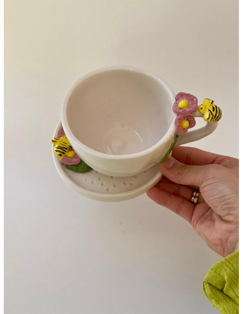Arı Desenli Cup
